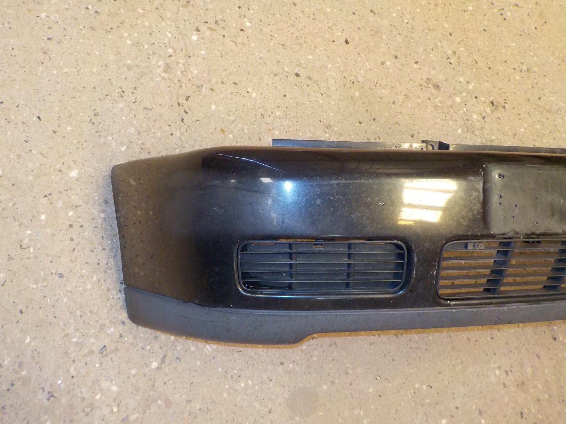 VW Polo CLA Variant 6K Forkofanger Med OEM Nr. 6K5807221B Fra VW Ophugger