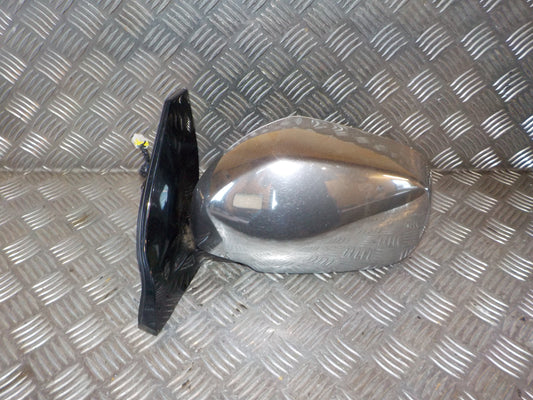 Suzuki Grand Vitara Sidespejl Med OEM Nr. 8470266D02ZA4 Fra Suzuki Ophugger