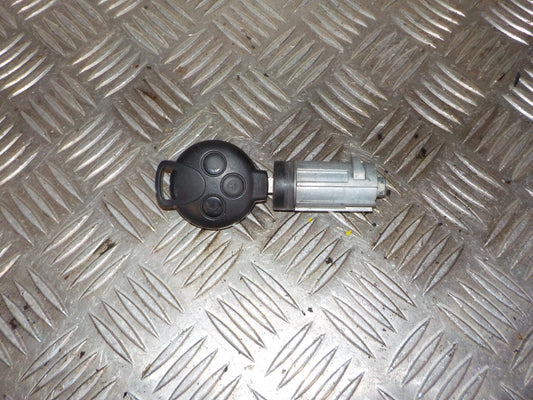 Smart Smart Fortwo W451 Ratlås Med OEM Nr. 4517660030 Fra Smart Ophugger