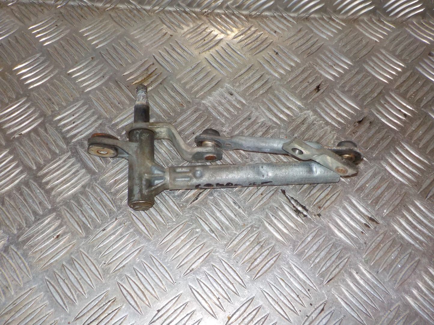 Peugeot 407 Viskertræk Med OEM Nr. 3397020876 Fra Peugeot Ophugger