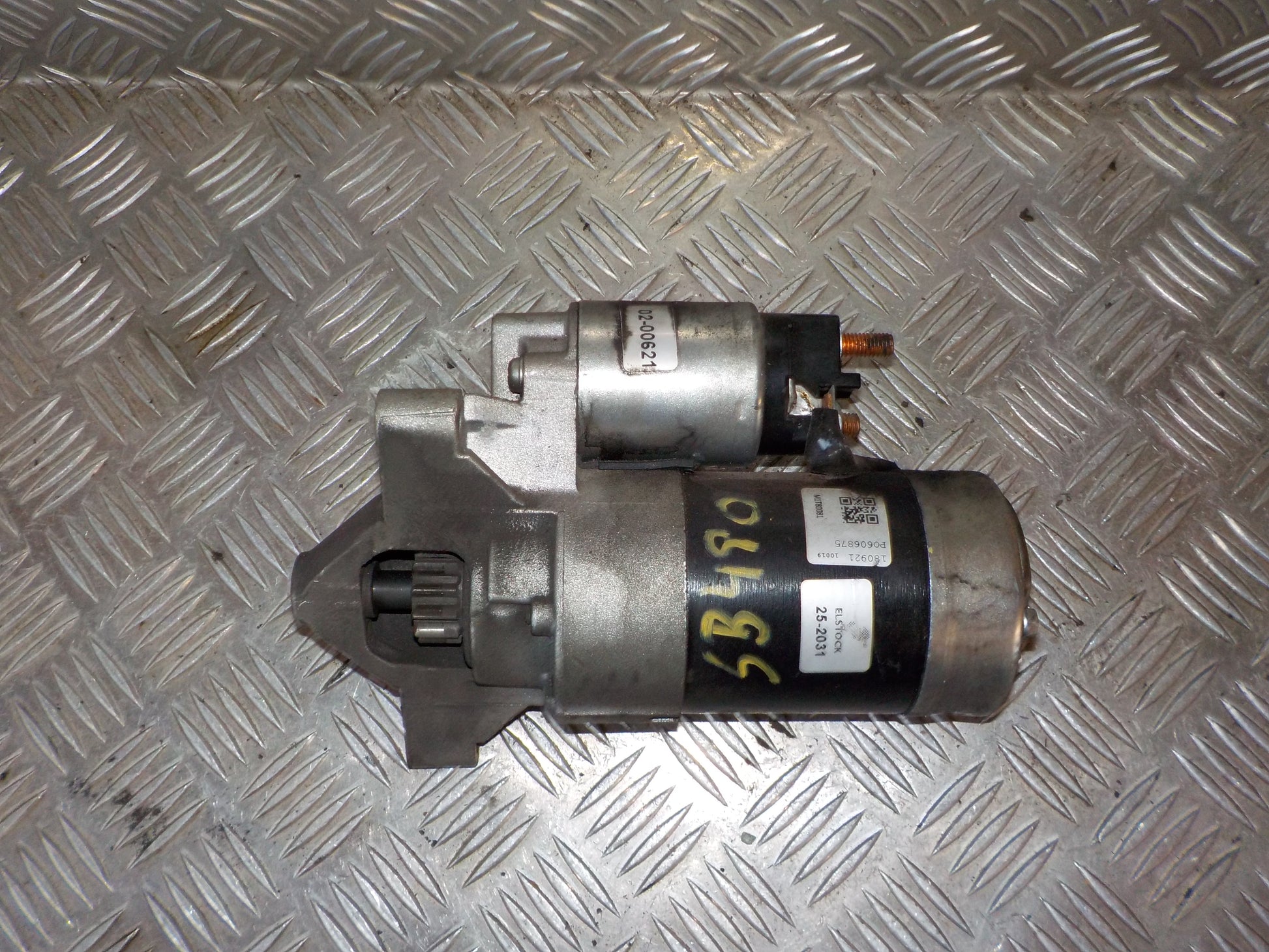 Peugeot 407 Starter Med OEM Nr. 252031 Fra Peugeot Ophugger