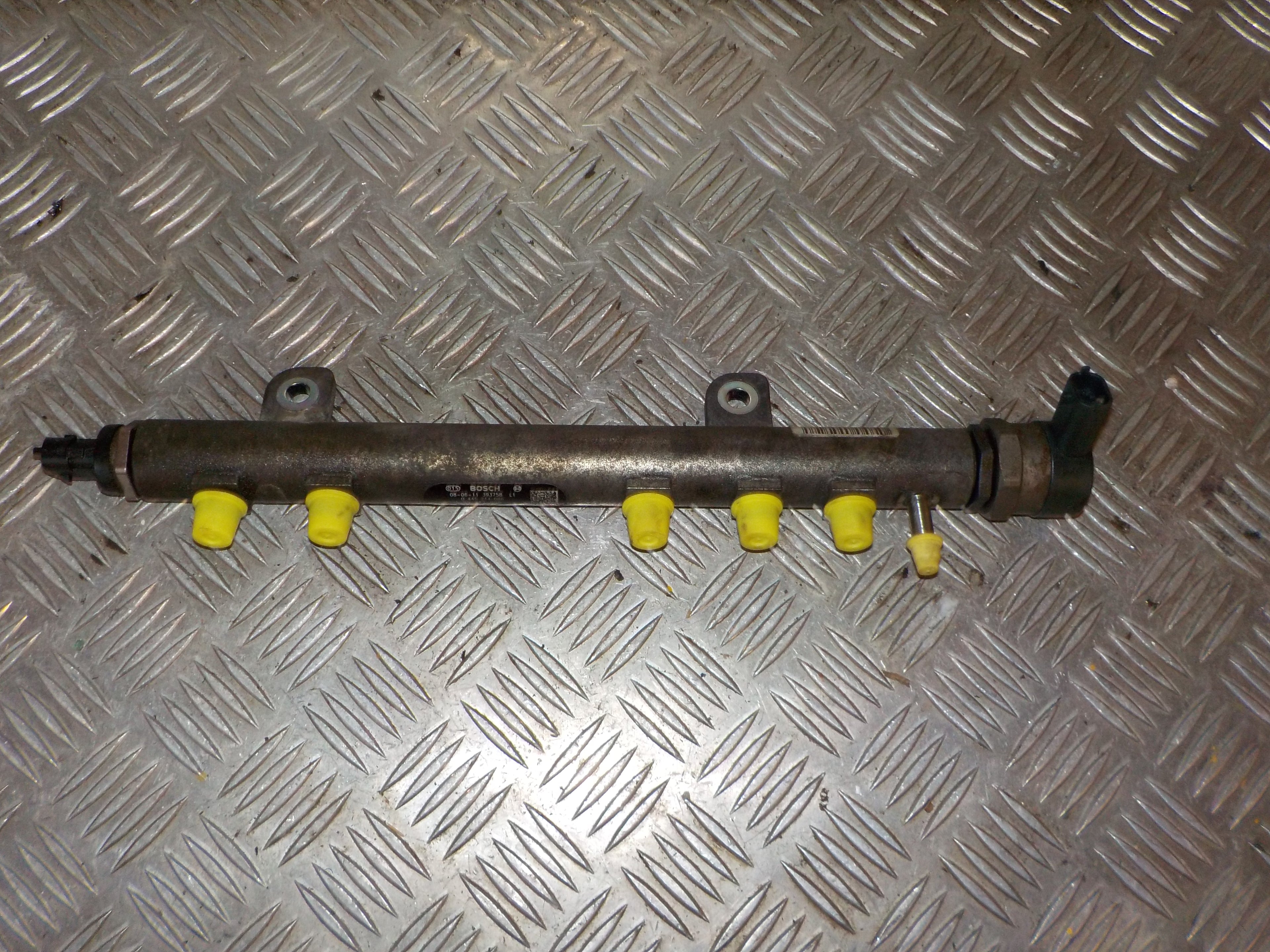 Opel Corsa D Rail Bro Med OEM Nr. 55211906 Fra Opel Ophugger