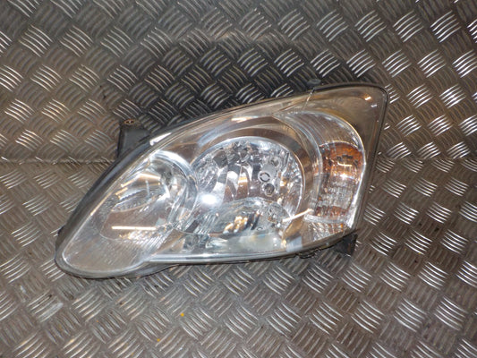 Toyota Corolla E12 Forlygte Med OEM Nr. 8117002380 Fra Toyota Ophugger
