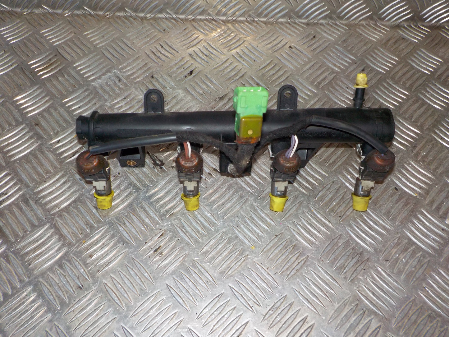 Peugeot 206 Dyse Med OEM Nr. 9625194080 Fra Peugeot Ophugger