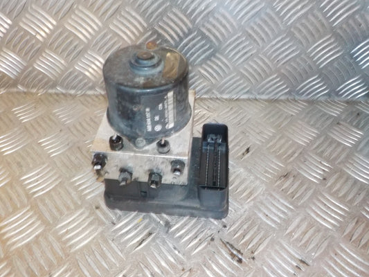 VW Polo 9N Abs Pumpe Med OEM Nr. 6Q0614117H Fra VW Ophugger