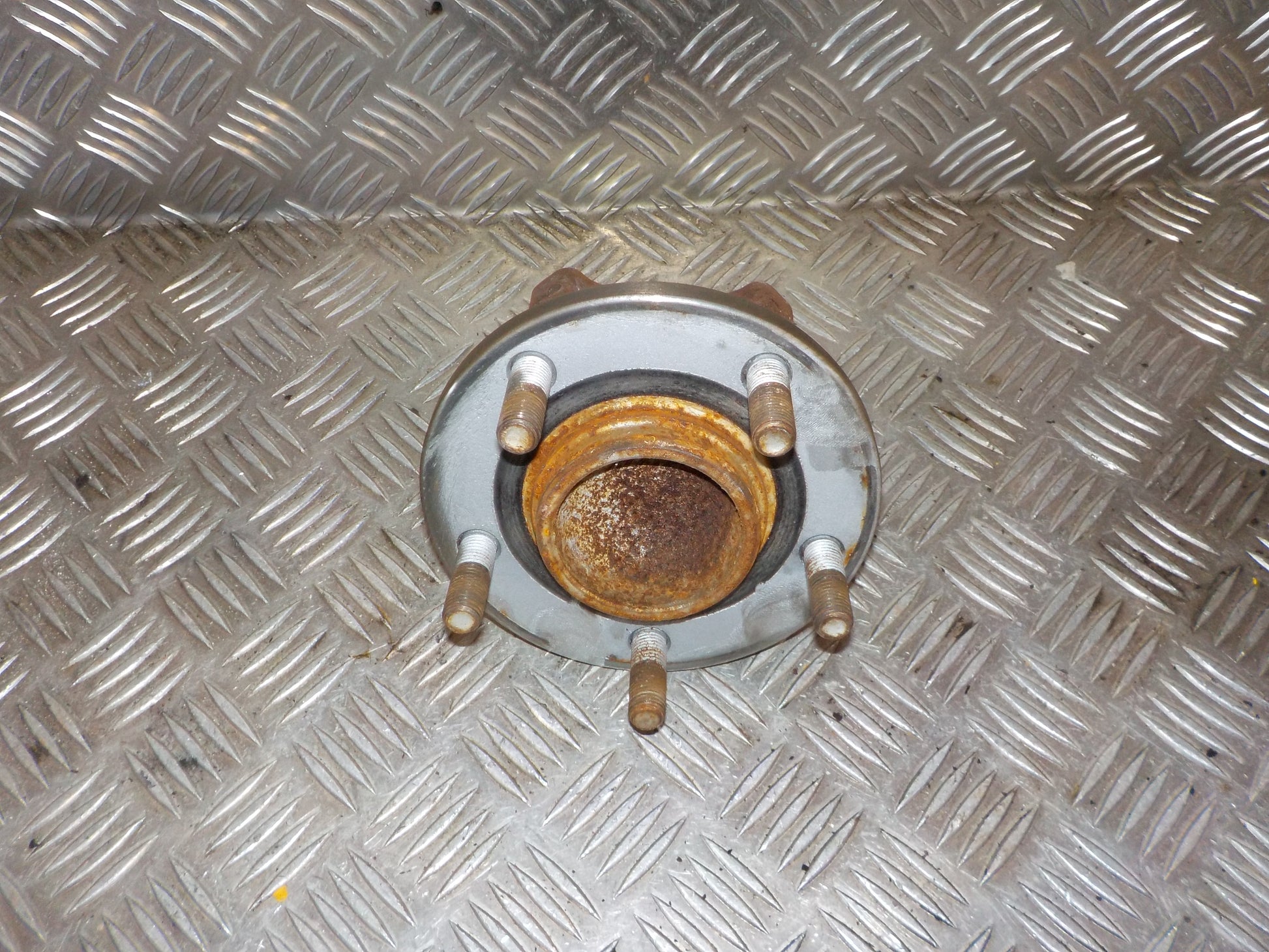 Mazda 3 BK Bagnav Med OEM Nr. BP4K2615XD Fra Mazda Ophugger