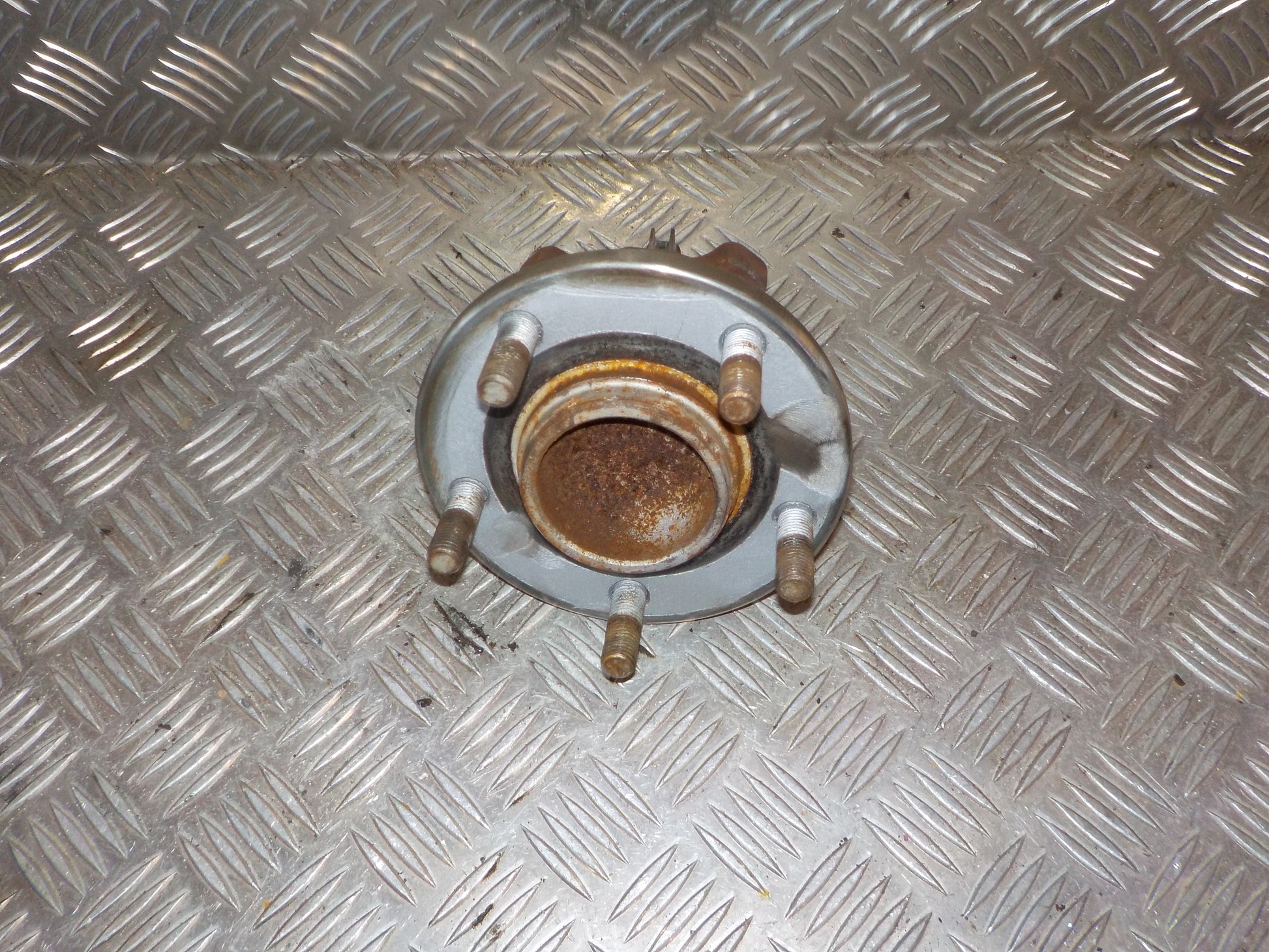 Mazda 3 BK Bagnav Med OEM Nr. BP4K2615XD Fra Mazda Ophugger