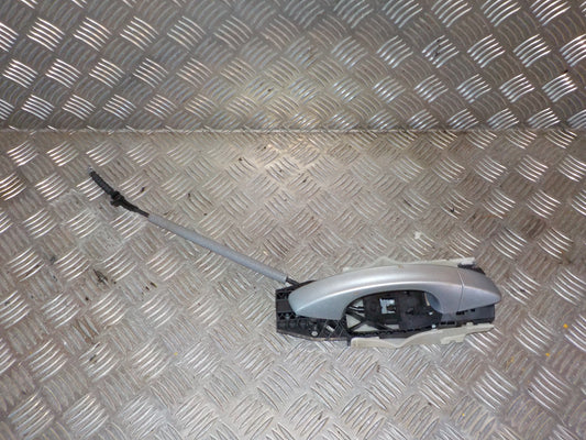 Skoda Fabia Håndtag Udvendig Med OEM Nr. 5N0839885H Fra Skoda Ophugger