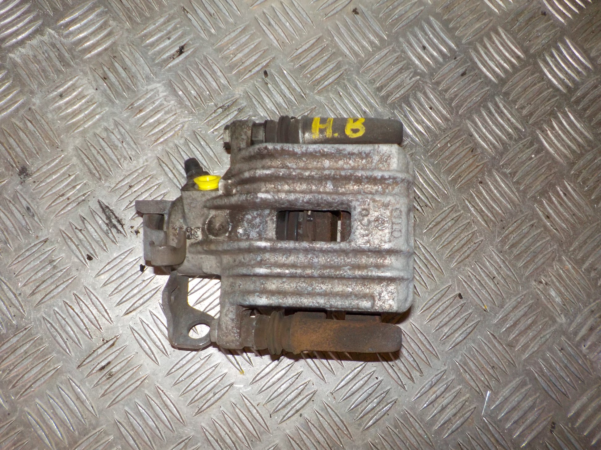 Skoda Fabia Bremsekaliber HB Med OEM Nr. 6R0615424 Fra Skoda Ophugger