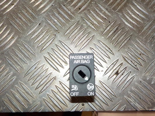 Skoda Fabia Airbag Kontrollampe Med OEM Nr. 5Q0919237 Fra Skoda Ophugger