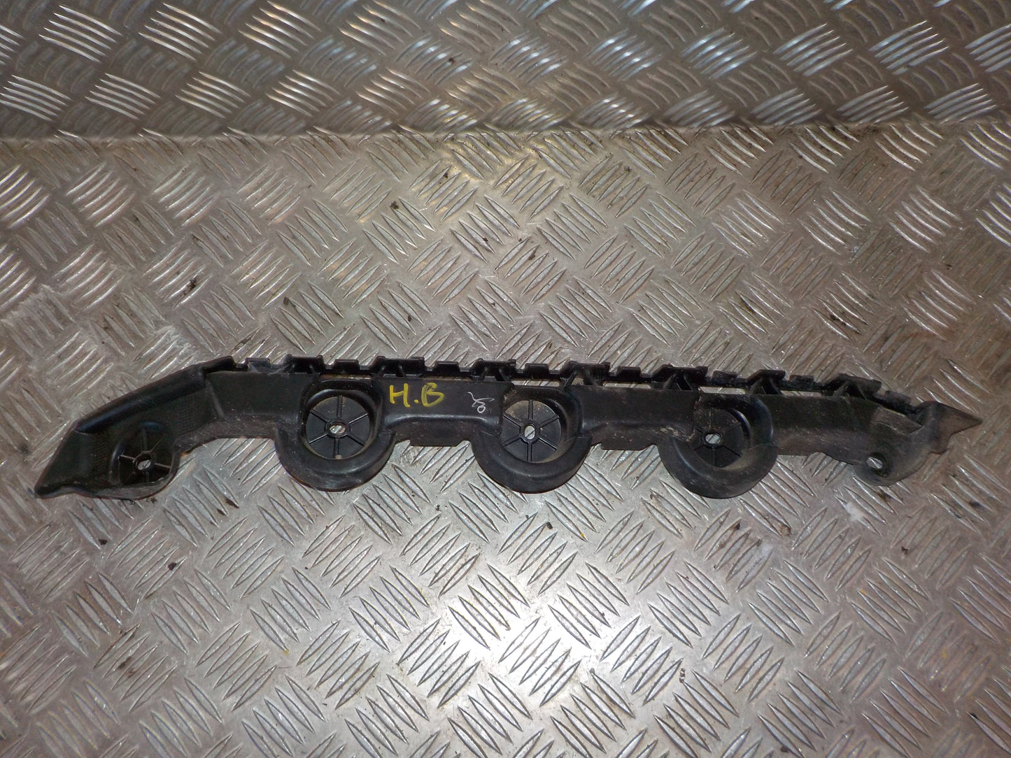 Skoda Fabia Kofangerstiver Med OEM Nr. 6V9807394A Fra Skoda Ophugger