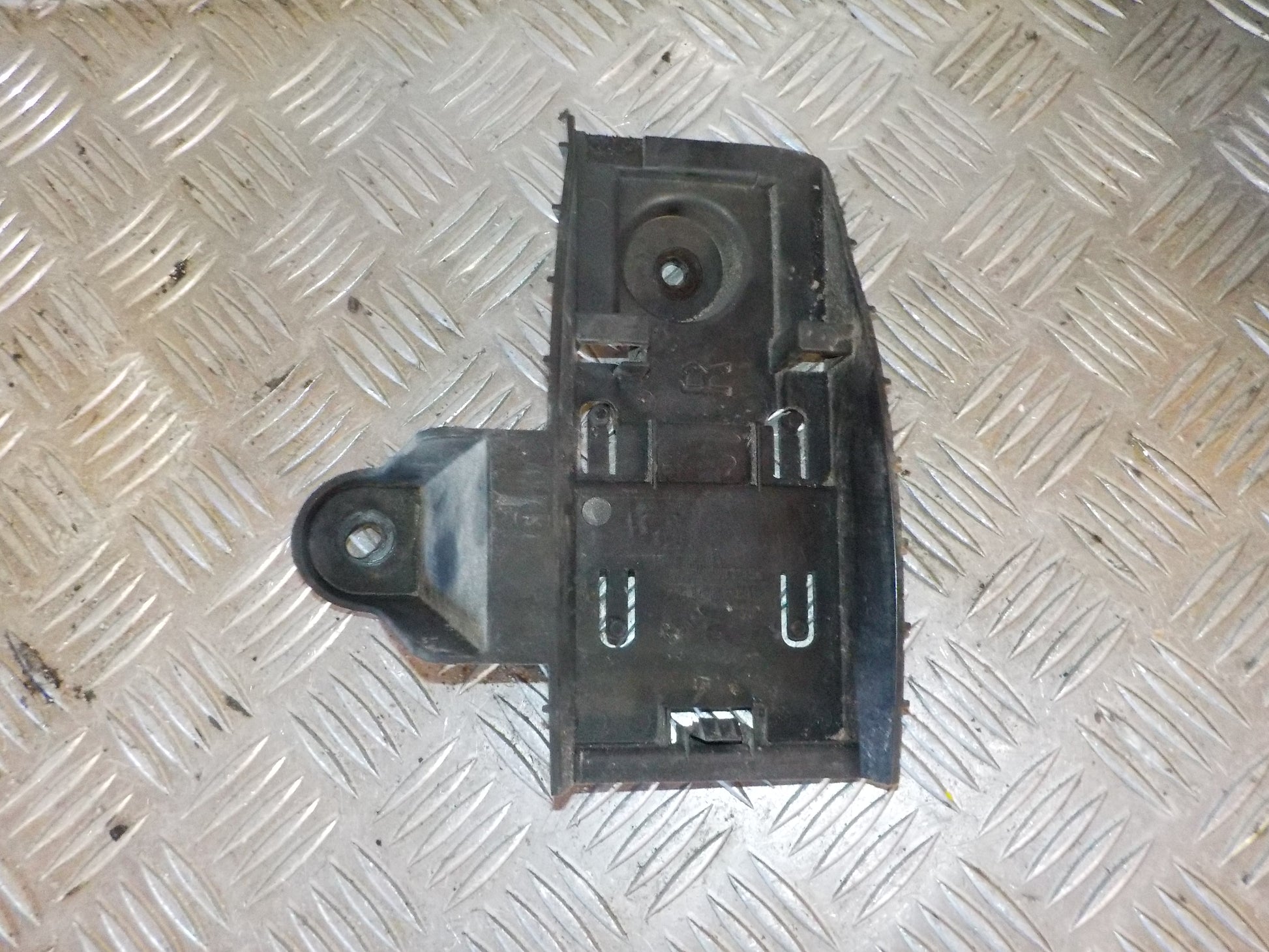 Skoda Fabia Tilbehør Diverse Med OEM Nr. 6V9907456 Fra Skoda Ophugger