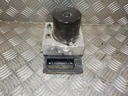 Skoda Fabia Abs Pumpe Med OEM Nr. 0265234712 Fra Skoda Ophugger