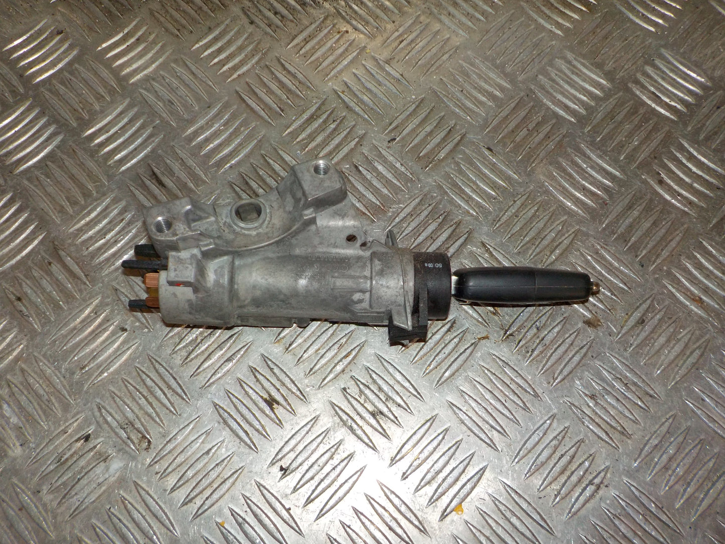 Skoda Fabia Ratlås Med OEM Nr. 4B0905851C Fra Skoda Ophugger