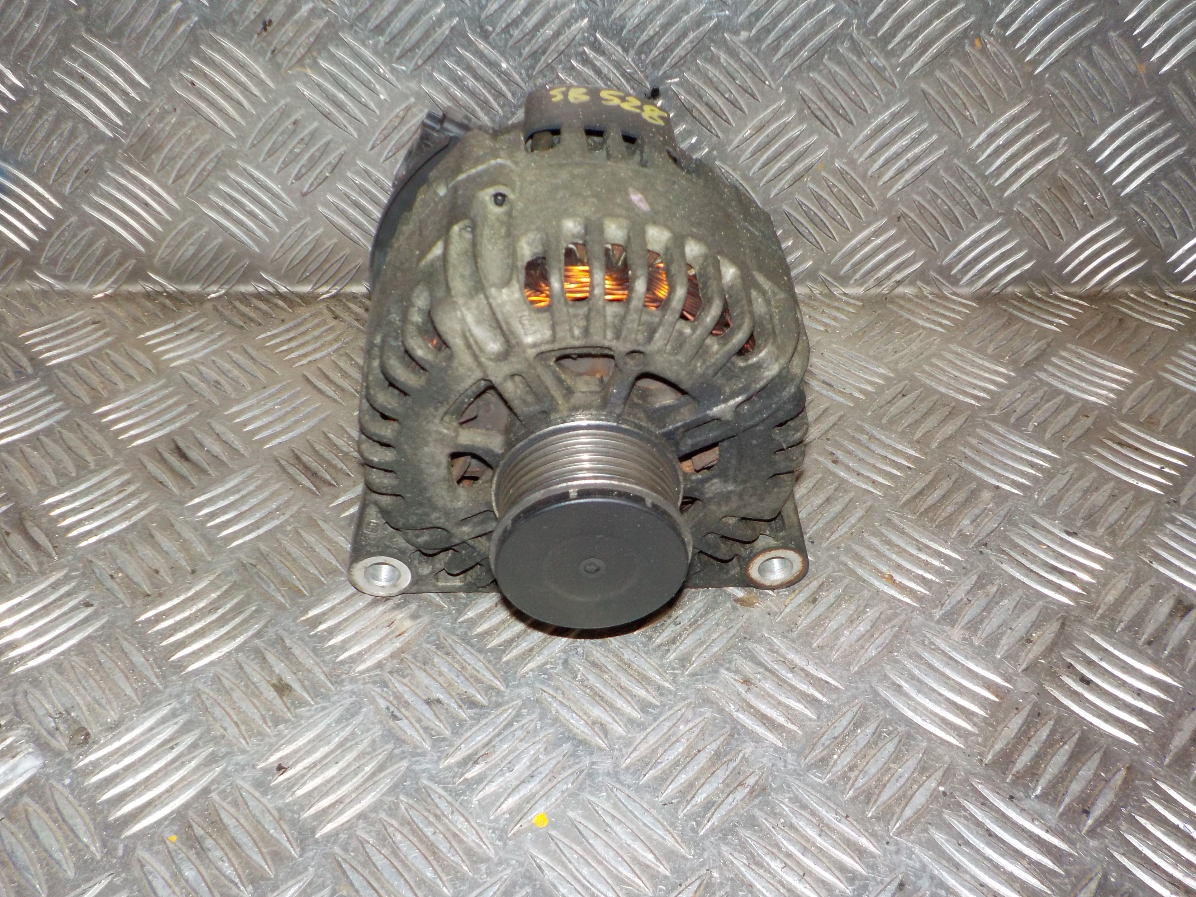 Peugeot Partner Generator Med OEM Nr. 5702C2 Fra Peugeot Ophugger