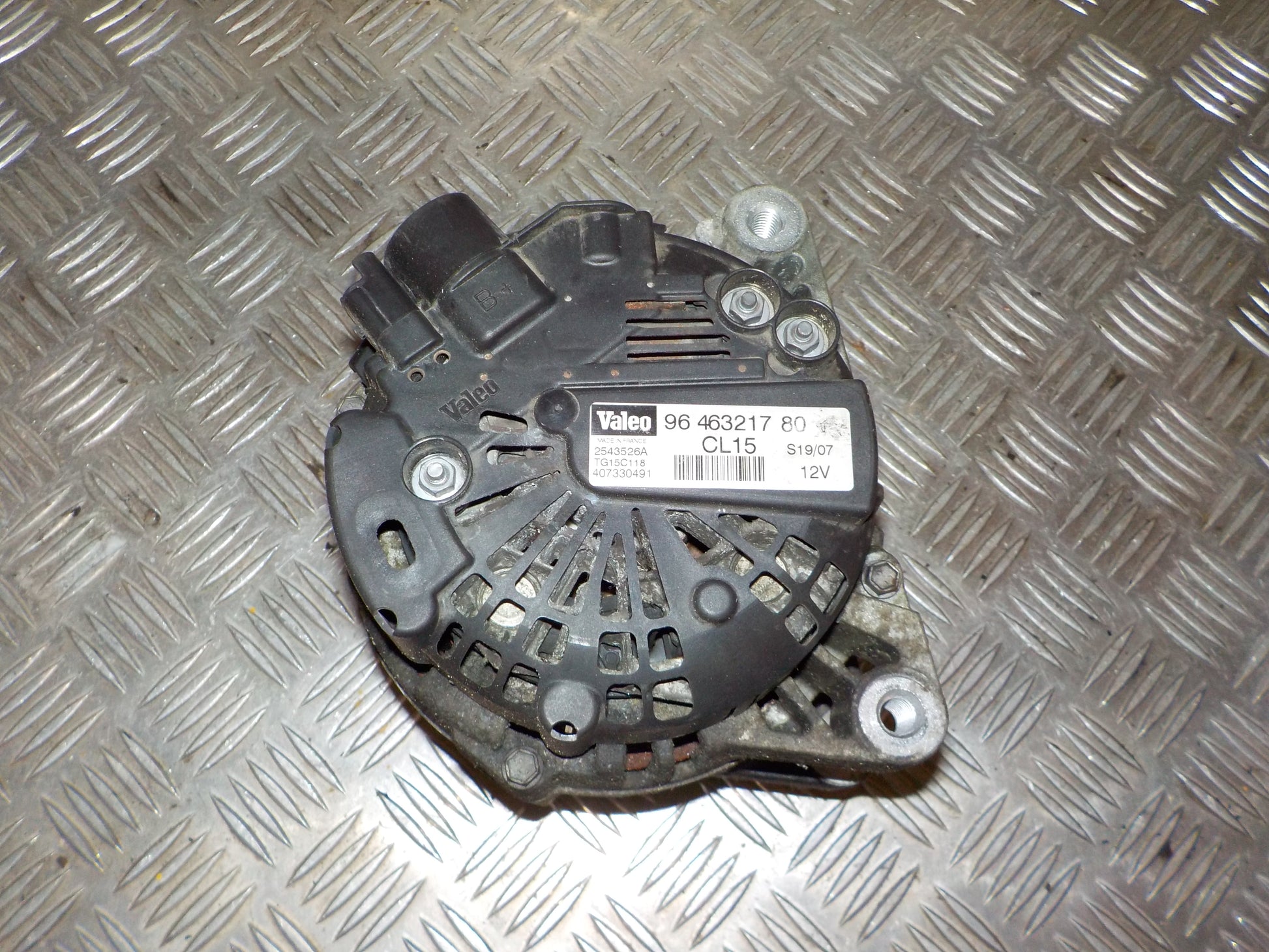 Peugeot Partner Generator Med OEM Nr. 9646321880 Fra Peugeot Ophugger