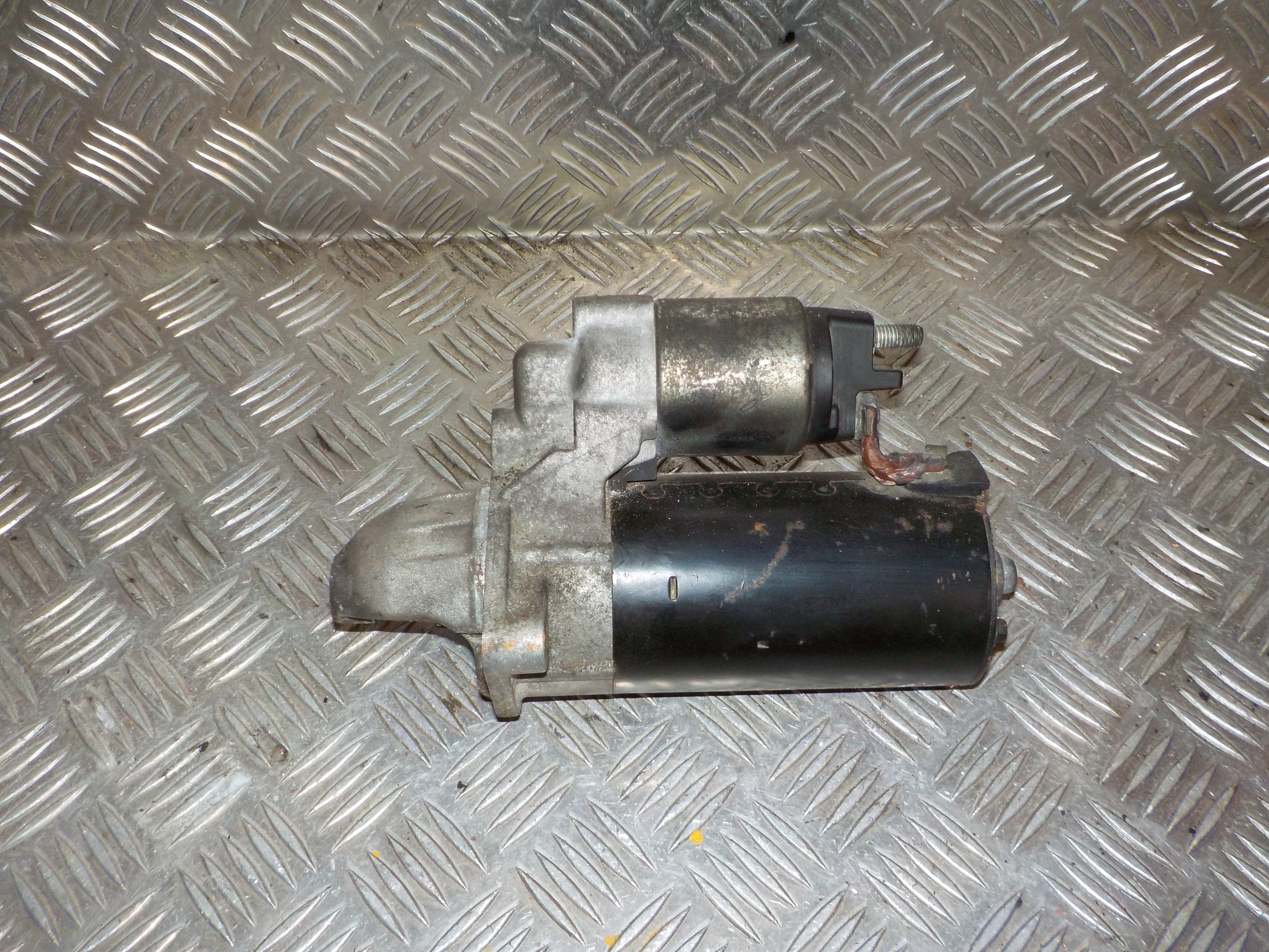 BMW 3-Serie E46 Starter Med OEM Nr. 12417787356 Fra BMW Ophugger