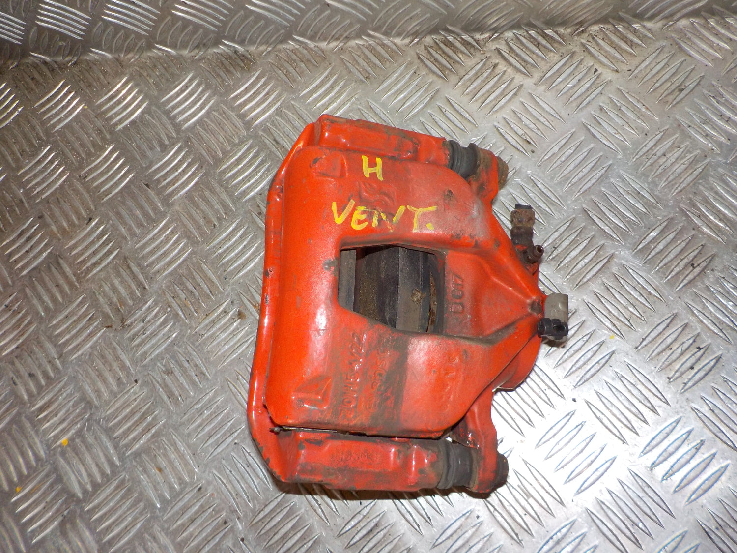 Fiat 500 Bremsekaliber Hf Med OEM Nr. 51807735 Fra Fiat Ophugger