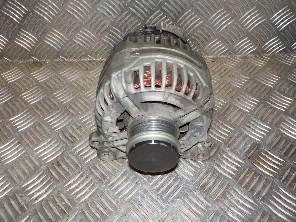 VW Passat 3B Generator Med OEM Nr. JZW903021FX Fra VW Ophugger