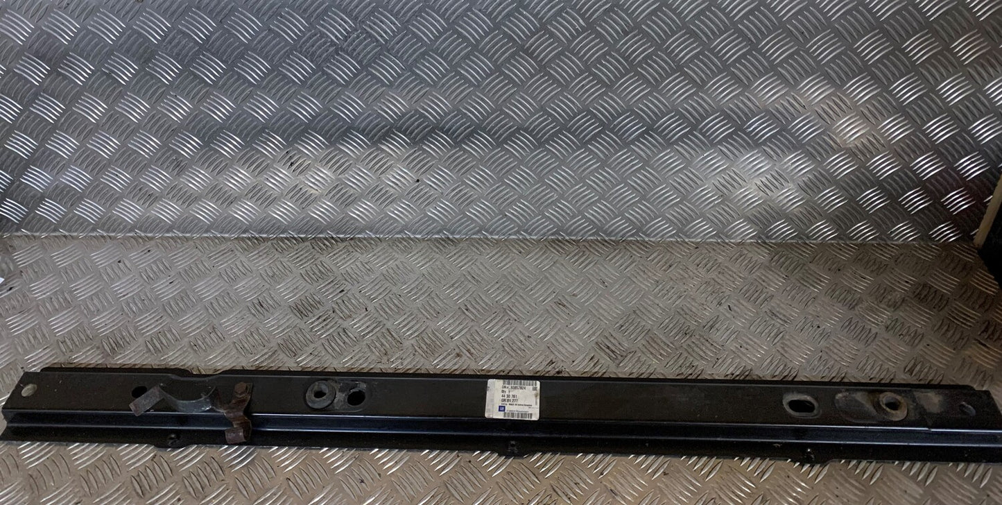 Renault Trafic 1 Vange U/Køler Med OEM Nr. 93857824 Fra Renault Ophugger
