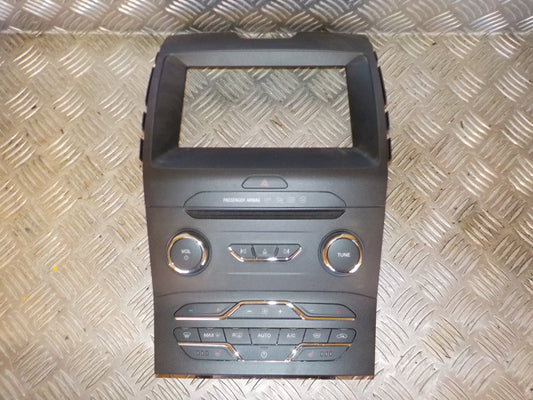 Ford S‑Max 2 Radioforplade Med OEM Nr. 2372818 Fra Ford Ophugger