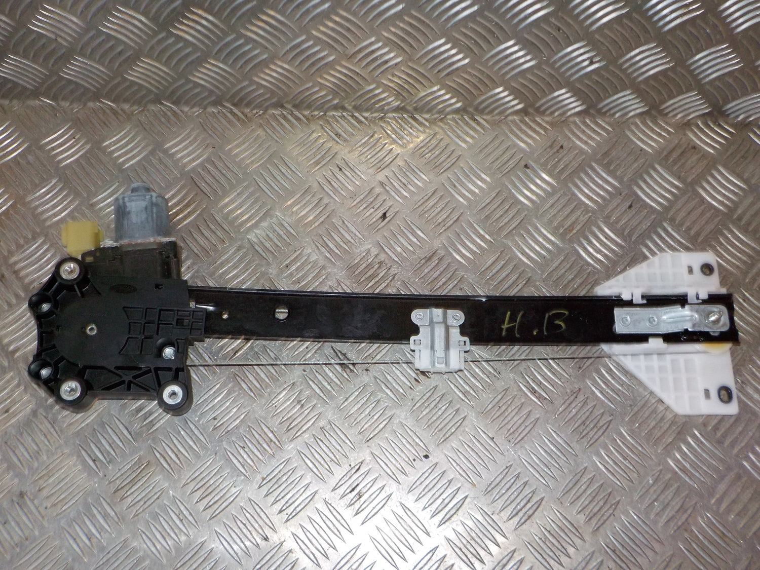 Ford S-Max 2 Rudemotor - Rudehejs Med OEM Nr. 0130822734 Fra Ford Ophugger