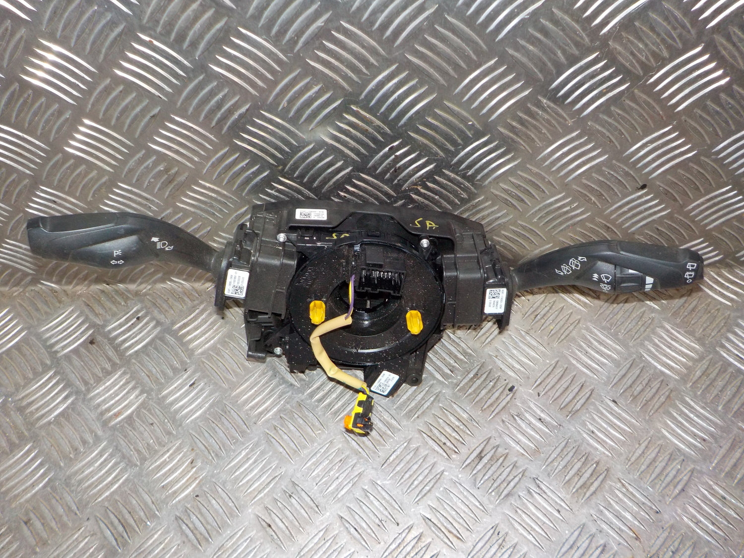 Ford S-Max 2 Kontakt Combi Med OEM Nr. FT4T14B522SCW Fra Ford Ophugger