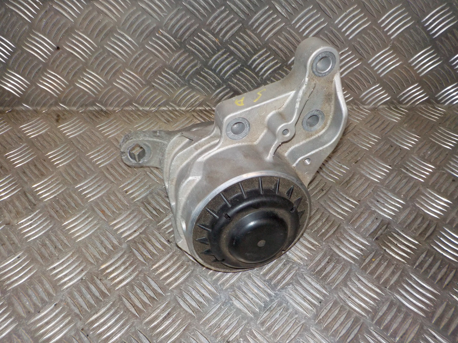 Ford S‑Max 2 Motorophæng H Med OEM Nr. DG736F012GG Fra Ford Ophugger