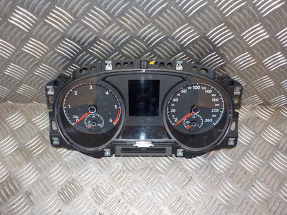 VW Golf 7 AU Speedometer - Instrument Med OEM Nr. 5G1920741B Fra VW Ophugger