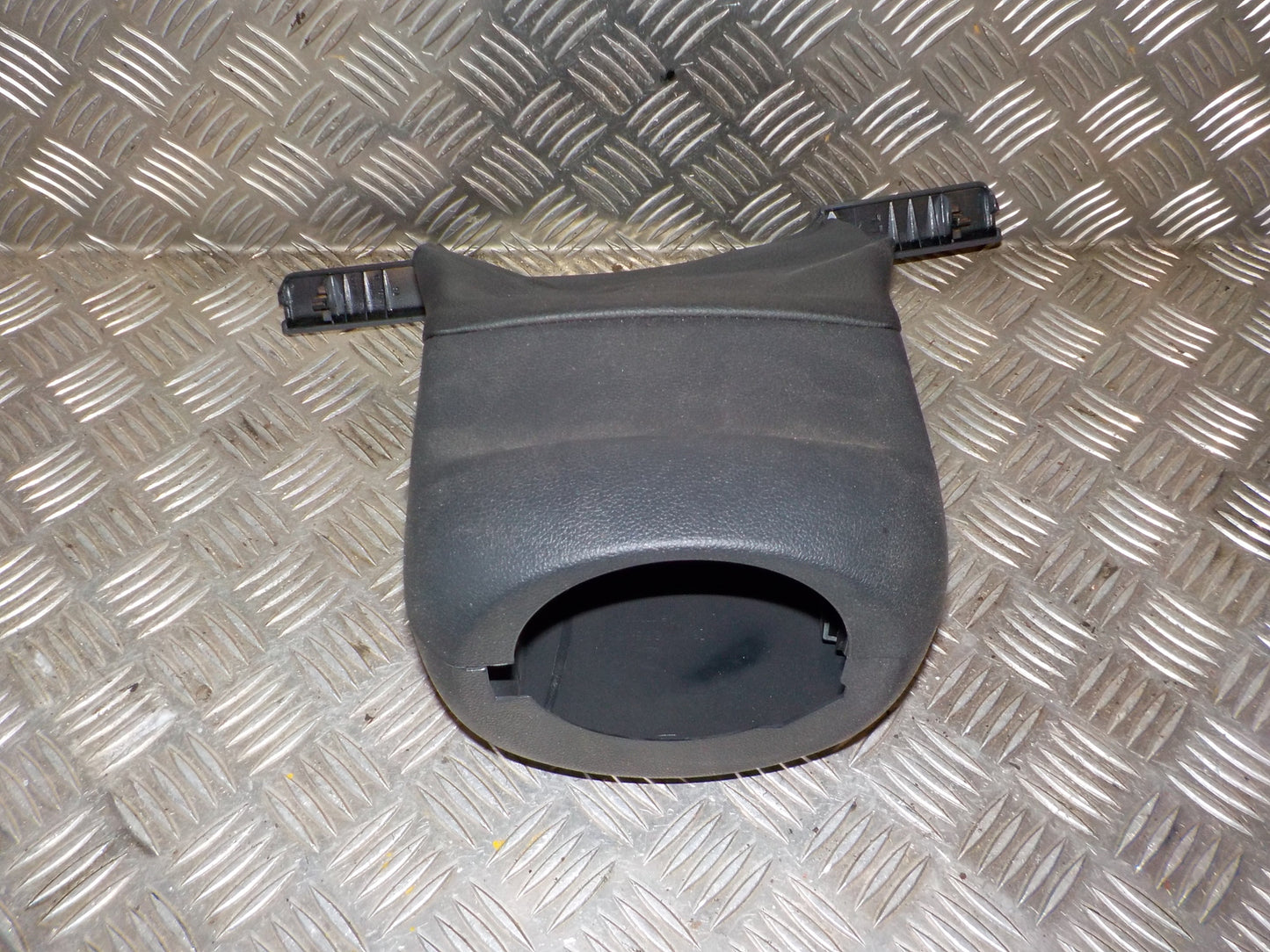 VW Golf 7 AU Ratafdækning Med OEM Nr. 510858559A Fra VW Ophugger