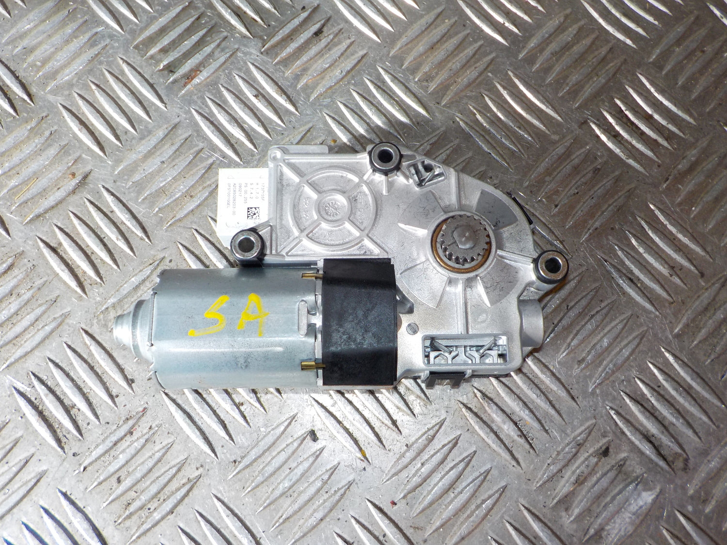 VW Golf 7 Au Soltagsmotor Med OEM Nr. 5G0959591A Fra VW Ophugger