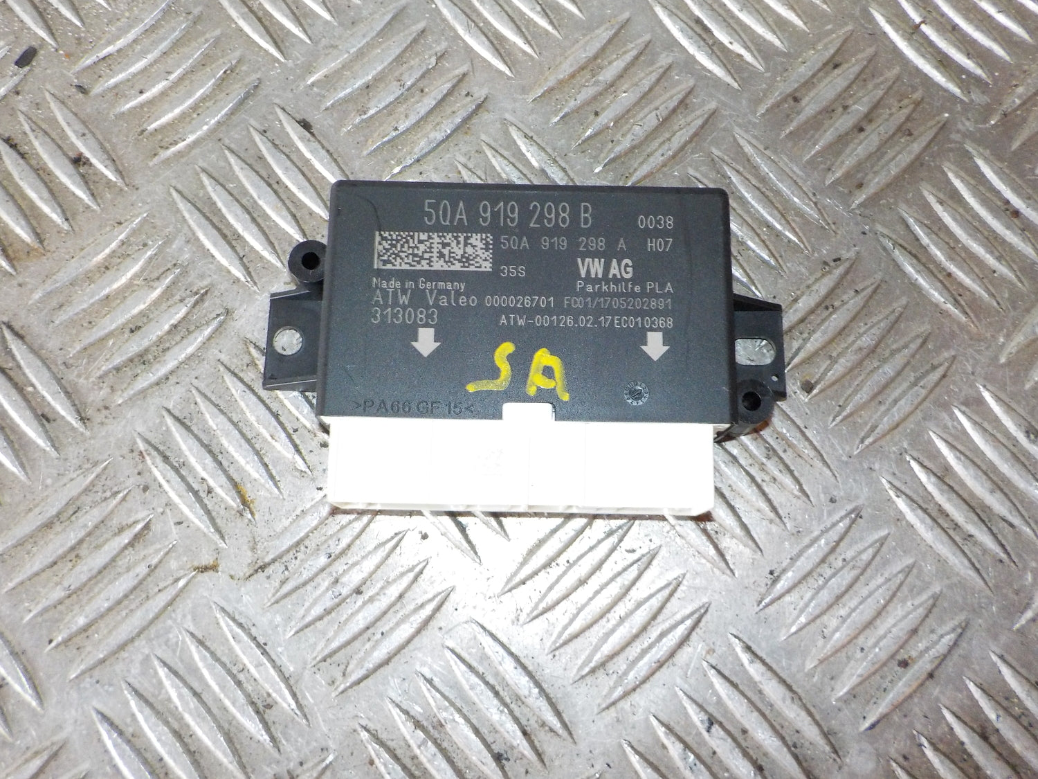VW Golf 7 Au  Pdc Sensor/Baksensor Med OEM Nr. 5QA919298B Fra VW Ophugger