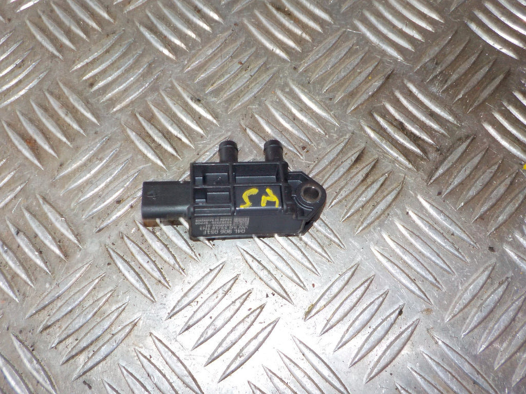 VW Golf 7 Au Vacuum Ventil Med OEM Nr. 04L9060521F Fra VW Ophugger
