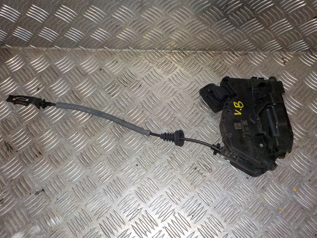 VW Golf 7 Au Dørlås Med OEM Nr. 5TA839015P Fra VW Ophugger