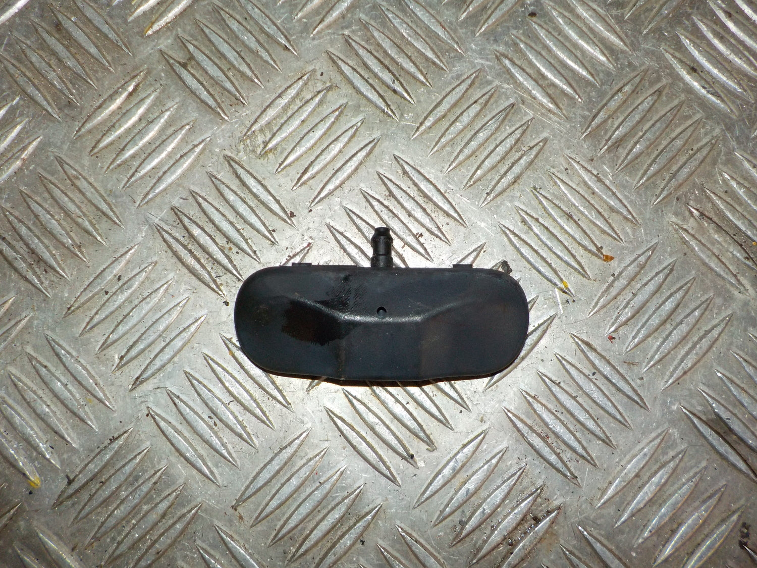 VW Golf 7 AU Sprinklerdyse Med OEM Nr. 5M0955986C Fra VW Ophugger