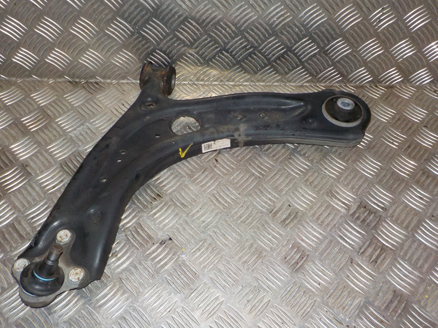 VW Golf 7 Au Bærearm F.N. V Med OEM Nr. 5Q0407151R Fra VW Ophugger