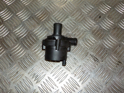 VW Golf 7 AU Cirkulationspumpe Med OEM Nr. 5G0965567 Fra VW Ophugger