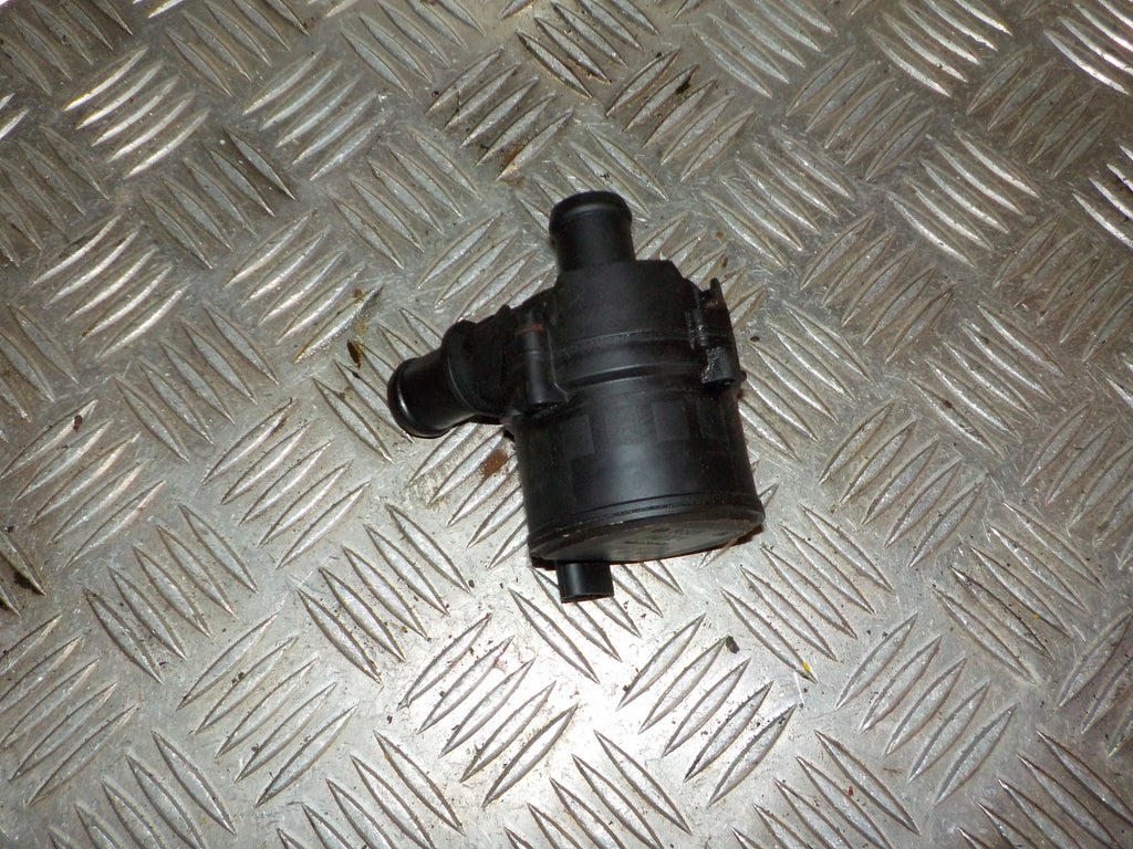VW Golf 7 Au Cirkulationspumpe Med OEM Nr. 5G0965567 Fra VW Ophugger