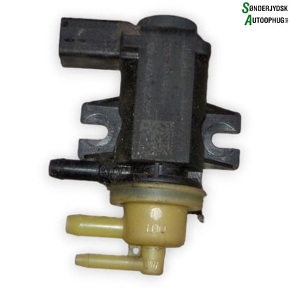 VW Golf 7 AU Vacuum Ventil Med OEM Nr. 1K0906627B Fra VW Ophugger