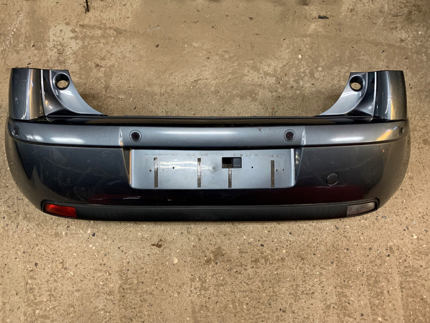 Citroen C4 Bagkofanger Med OEM Nr. 7410W9 Fra Citroen Ophugger