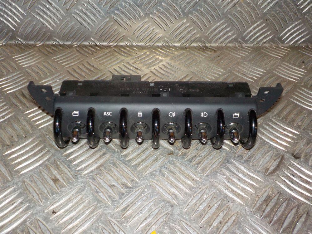 Mini Mki Kontakt Rudehejs Med OEM Nr. 61316917989 Fra Mini Ophugger
