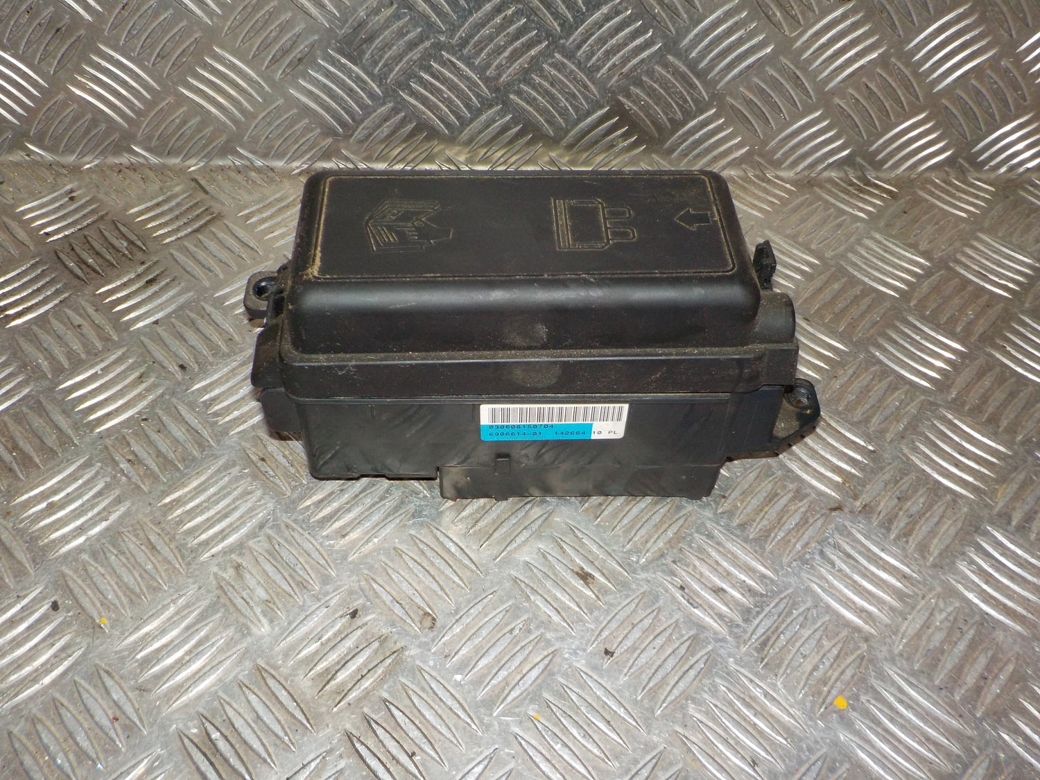 Mini Mki Sikringsboks Med OEM Nr. 690661401 Fra Mini Ophugger