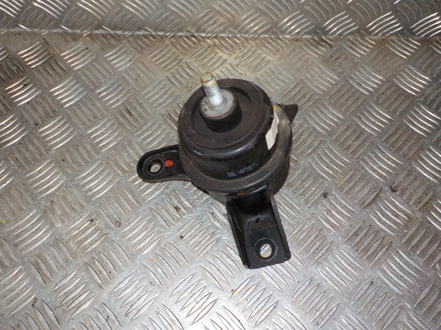 Hyundai Ix20 Motorophæng H Med OEM Nr. 218101P000 Fra Hyundai Ophugger