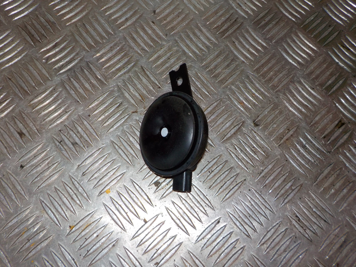 Hyundai Ix20 Horn Med OEM Nr. 966301P000 Fra Hyundai Ophugger