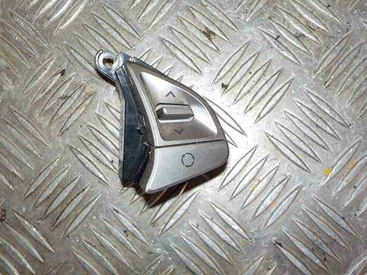 Hyundai IX20 Kontakt Diverse Med OEM Nr. 967001K400 Fra Hyundai Ophugger