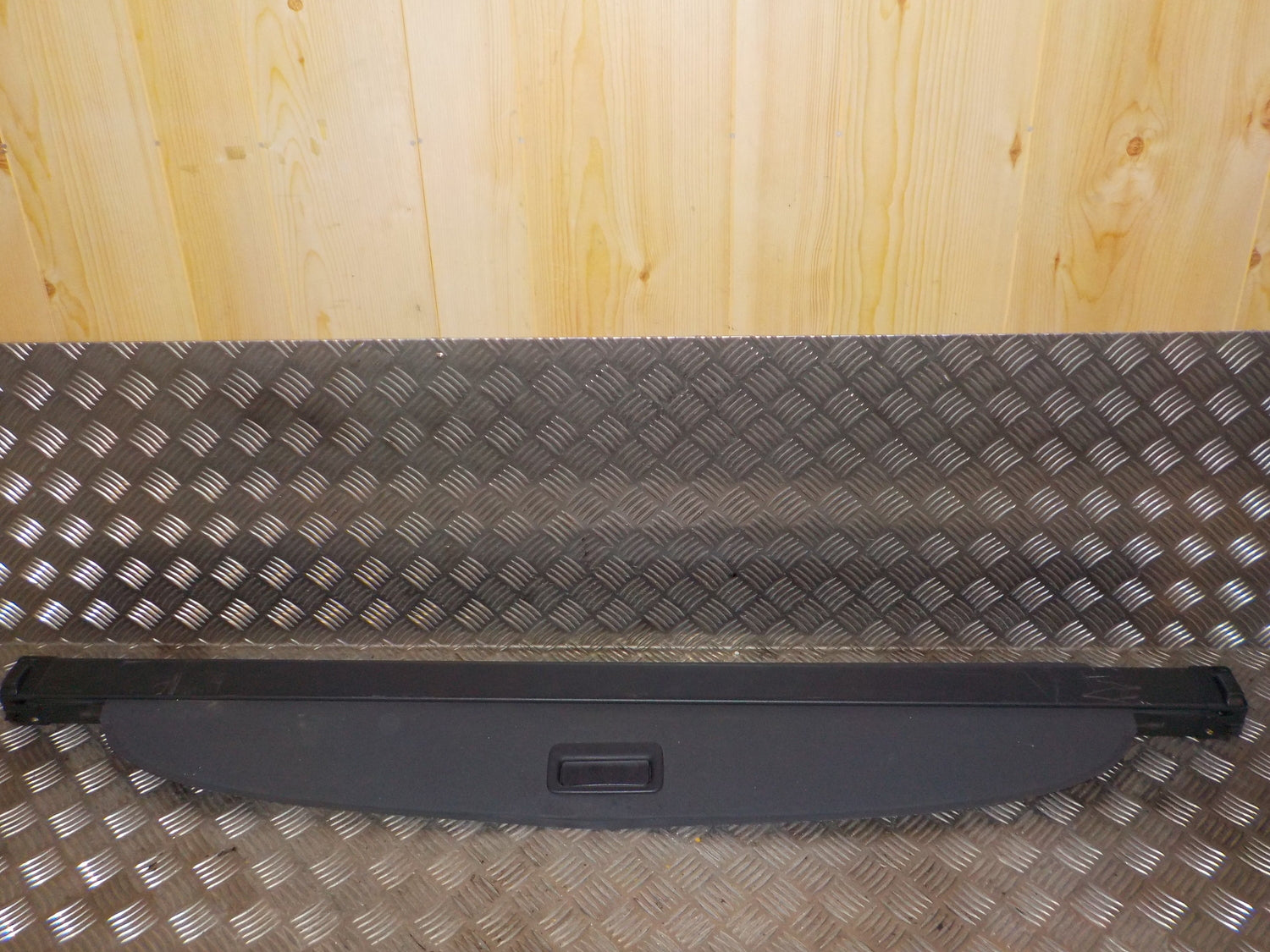 Volvo S40/V50 Bagageafdæk/Rullegar. Stc Med OEM Nr. 39860407 Fra Volvo Ophugger