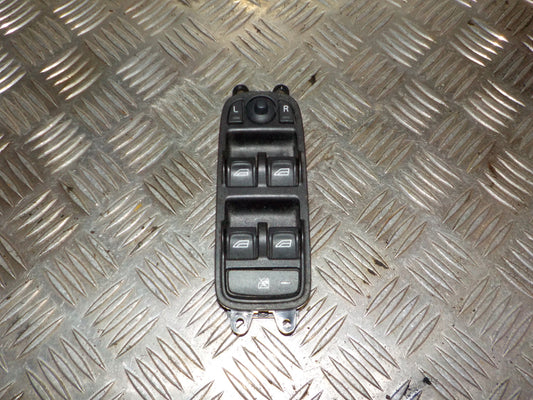 Volvo S40/V50 Kontakt Rudehejs Med OEM Nr. 31295120 Fra Volvo Ophugger