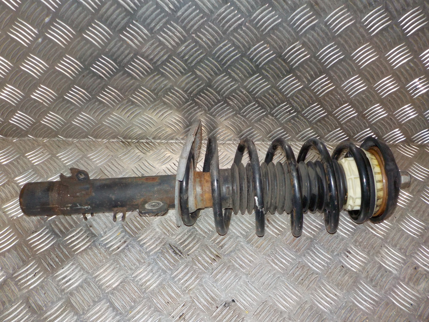 Peugeot 207 CC Fjederben For V Med OEM Nr. 5202YS Fra Peugeot Ophugger