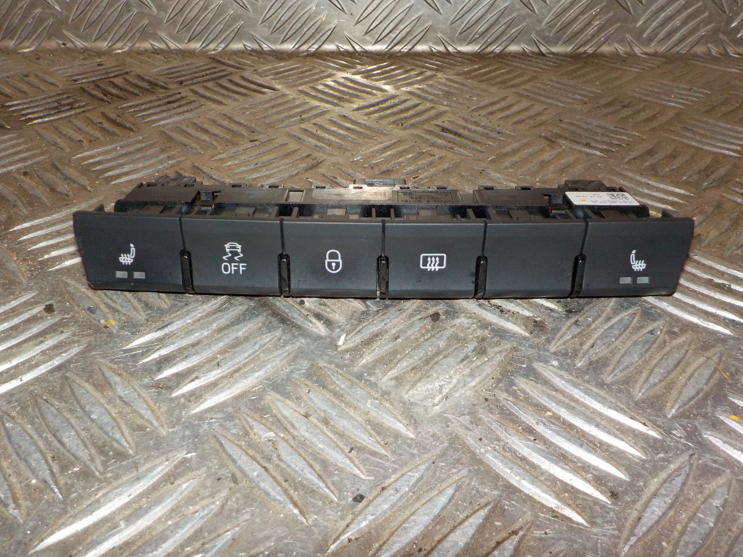 Skoda Rapid Kontakt Sædevarme Med OEM Nr. 5JA927132AH Fra Skoda Ophugger