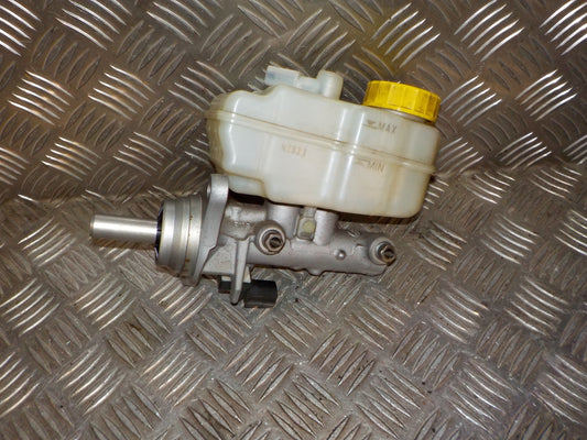 Skoda Rapid Bremsehovedcylinder Med OEM Nr. 6R1611019F Fra Skoda Ophugger